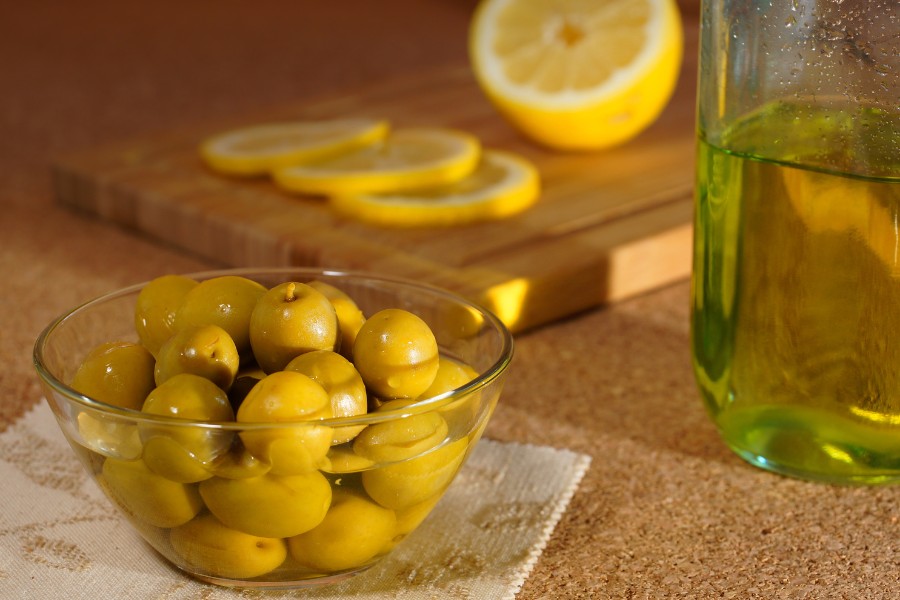 Mặt nạ tự nhiên chống lão hóa từ dầu oliu và chanh Mặt nạ tự nhiên chống lão hóa từ dầu oliu và chanh