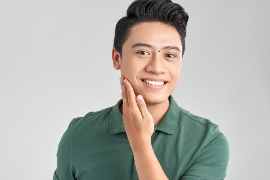 Nốt ruồi ở sơn căn đàn ông cho thấy họ là người sống có nguyên tắc nhưng không mấy thuận lợi trong sự nghiệp Nốt ruồi ở sơn căn đàn ông cho thấy họ là người sống có nguyên tắc nhưng không mấy thuận lợi trong sự nghiệp