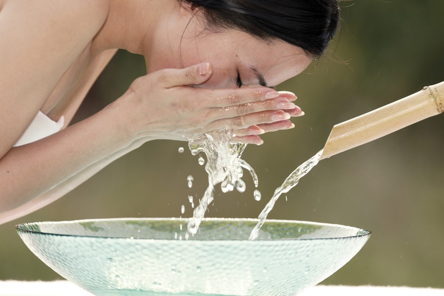 Lão hóa ngược - Bí quết giúp nàng gìn giữ nét thanh xuân 14 width=