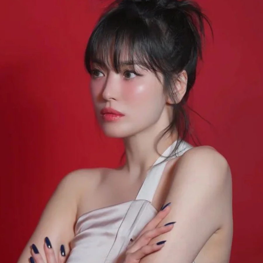 phun xăm môi màu đỏ mận phù hợp với những độ tuổi nào