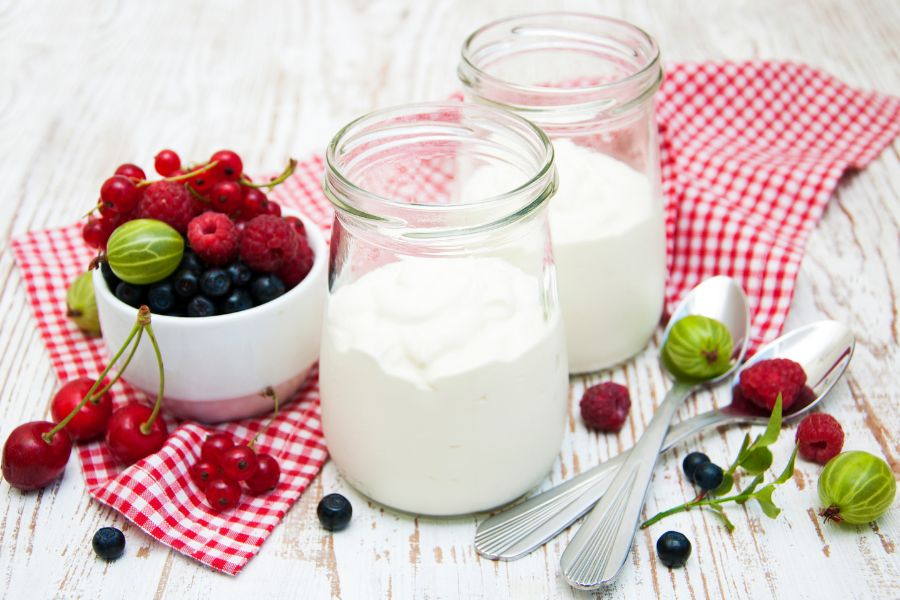 Đứng đầu trong danh sách các loại thực phẩm chống lão chính là sữa chua Đứng đầu trong danh sách các loại thực phẩm chống lão chính là sữa chua