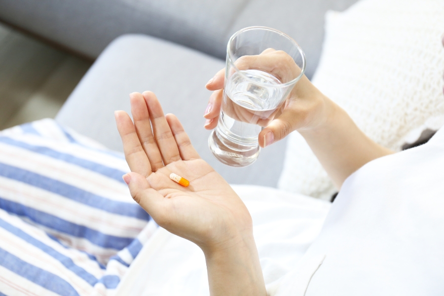 Nên gặp bác sĩ da liễu để điều trị khi dị ứng nghiêm trọng với kem chống nắng Nên gặp bác sĩ da liễu để điều trị khi dị ứng nghiêm trọng với kem chống nắng