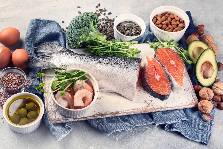 Bổ sung thêm đa dạng dưỡng chất để nuôi dưỡng làn da sáng khỏe từ sâu bên trong Bổ sung các thực phẩm giàu axit béo và vitamin C