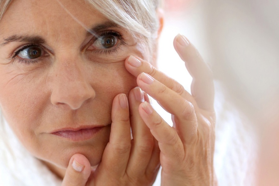 Da chảy xệ chùng nhão: Nguyên nhân do đâu, làm sao để cải thiện? 7 dấu hiệu nhận biết da chảy xệ