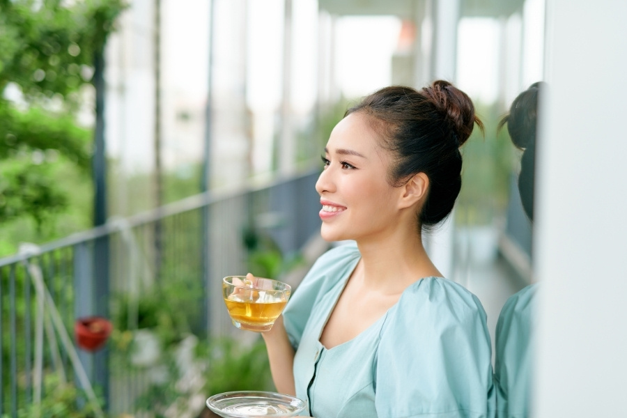 Kiên trì uống nghệ với mật ong để thấy được hiệu quả đẹp da uống tinh bột nghệ với mật ong vào lúc nào