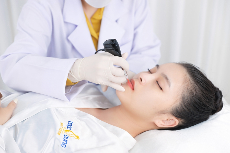 Môi mỏng là gì? Tướng số của Đàn Ông và Phụ Nữ môi mỏng 10 Cách làm môi mỏng bằng phương pháp phun xăm môi