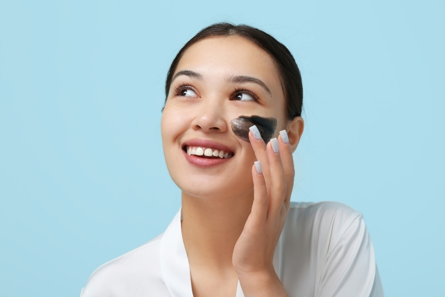 Lưu ý tần suất đắp mặt nạ phù hợp để ngăn ngừa tình trạng kích ứng da Lưu ý khi đắp mặt nạ hoạt tính