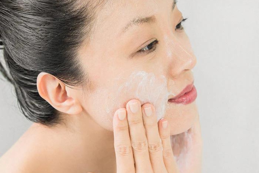 Cách nặn mụn đầu đen không để lại sẹo Cách nặn mụn đầu đen không để lại sẹo