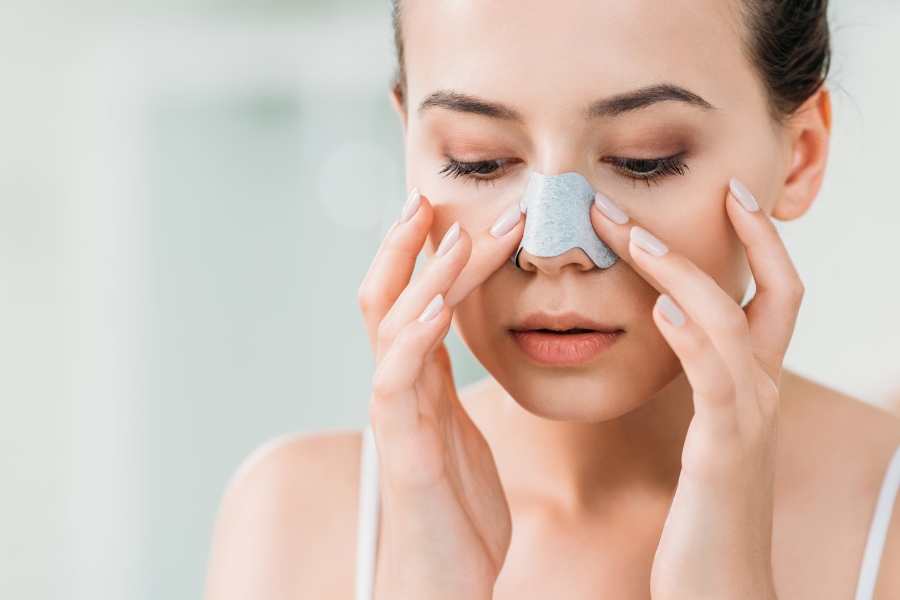 Mụn đầu đen có nên nặn không? Mụn đầu đen có nên nặn không?