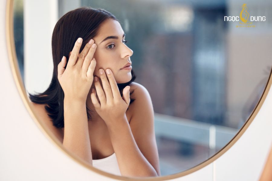 Bà bầu bị mụn thâm có nguy hiểm không?