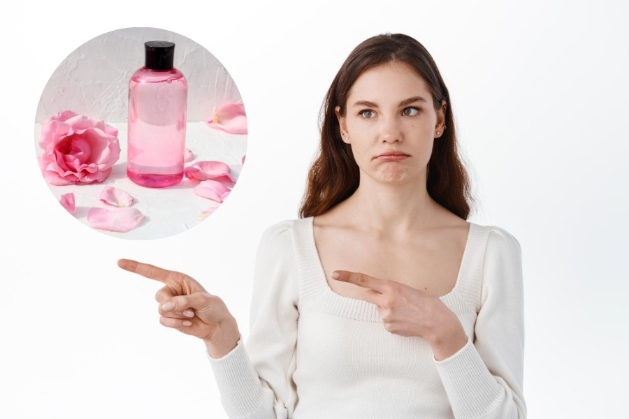 Sử dụng nước hoa hồng có cần rửa lại không? 3 sử dụng nước hoa hồng trước hay sau khi rửa mặt