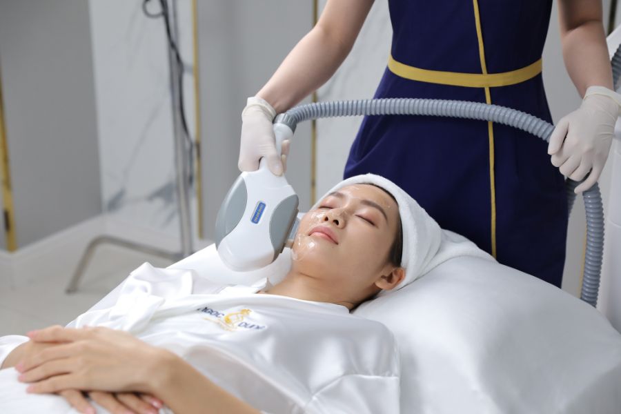 Địa chỉ triệt lông uy tín ở Hải Phòng - TMV Ngọc Dung 4 Cộng nghệ New E-light Pro tân tiến xóa sạch lông, sáng mịn da