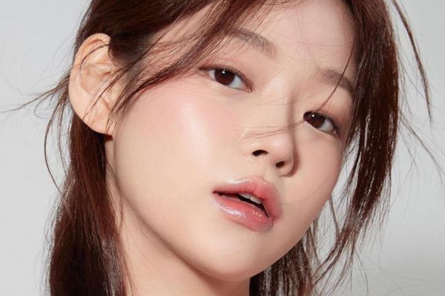 Người sở hữu mắt mí lót là người giàu tình cảm, sống nội tâm