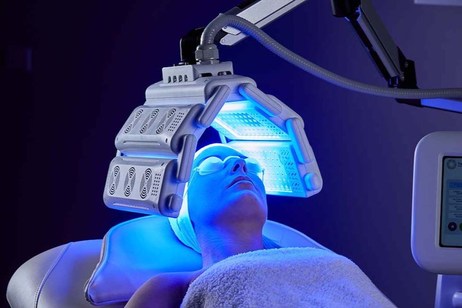 Công dụng của liệu pháp ánh sáng xanh trong điều trị mụn 6 Bảo vệ mắt để tránh rủi ro khi điều trị bằng liệu pháp ánh sáng xanh