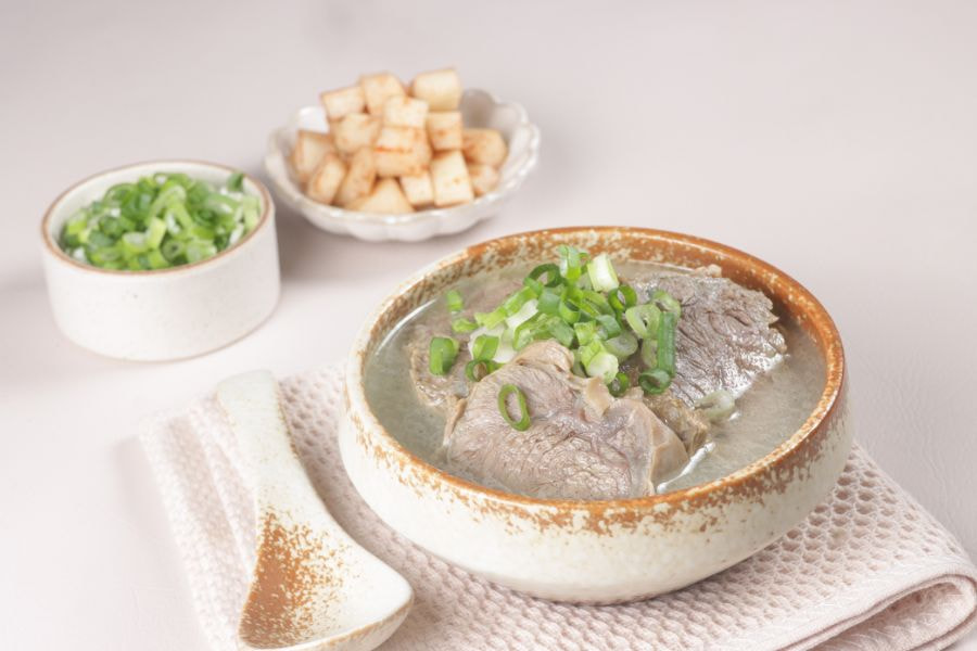 Súp xương là nguồn cung cấp HA tự nhiên tốt nhất