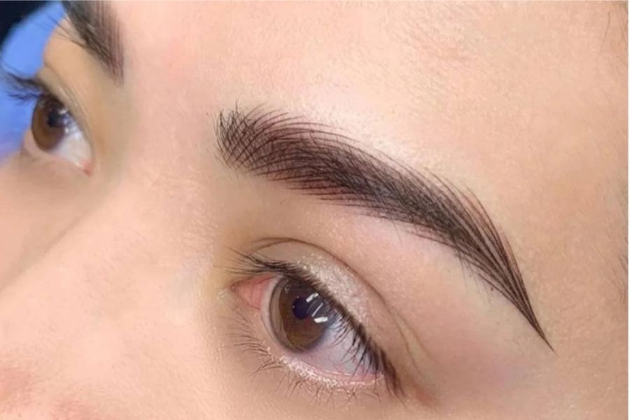 Phun lông mày màu nâu cà phê có đẹp không? Dễ lỗi mốt không? 4 Lông mày màu nâu cà phê mang đến nét đẹp thời thượng và không lỗi mốt