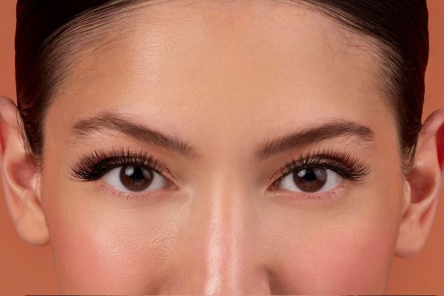 Người có tai cao hơn lông mày mang ý nghĩa, và phản ánh điều gì trong nhân tướng?