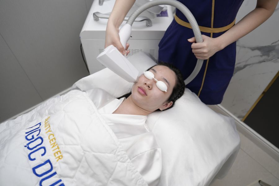 sieu tre hoa mang luoi ma tran ngoai bao 1