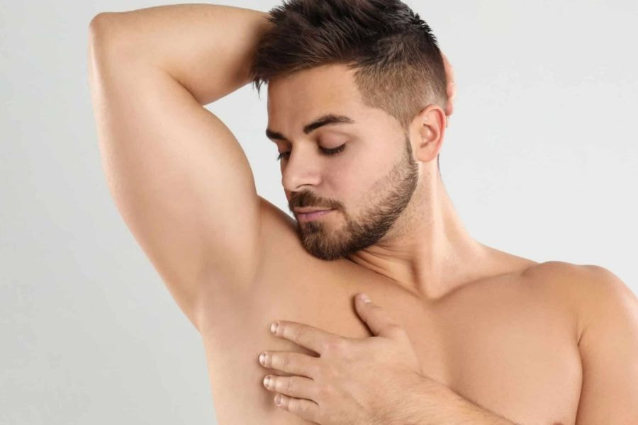 Cẩm nang triệt lông nách nam chi tiết từ A-Z mà bạn cần biết 3 Triệt lông nách nam giúp kiểm soát mùi cơ thể tốt hơn